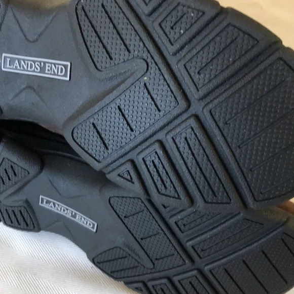 Lands End All Weather Zip Shoe Size 9 Expresso New, never worn - Picture 11 of 14